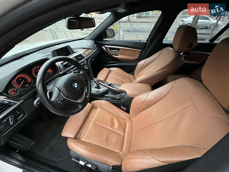 Седан BMW 3 Series 2017 в Могилев-Подольске
