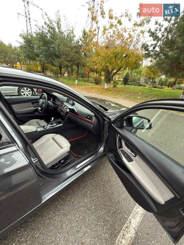 Седан BMW 3 Series 2012 в Вышгороде