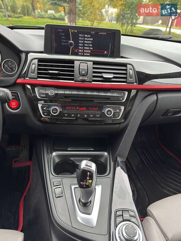 Седан BMW 3 Series 2012 в Вышгороде