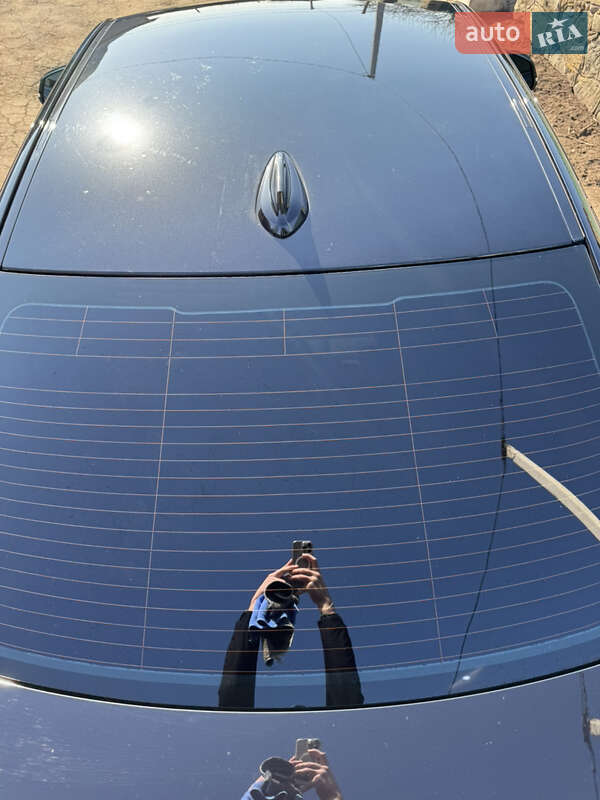 Седан BMW 3 Series 2016 в Гайвороні