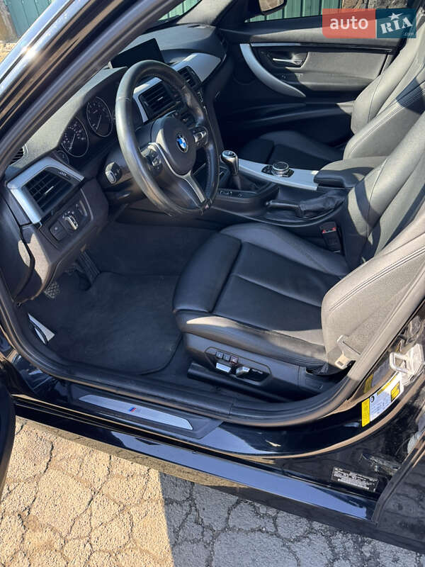 Седан BMW 3 Series 2016 в Гайвороні