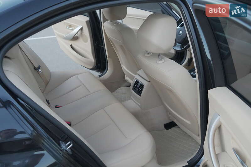Седан BMW 3 Series 2016 в Києві фото 24 Седан BMW 3 Series 2016 в Києві
