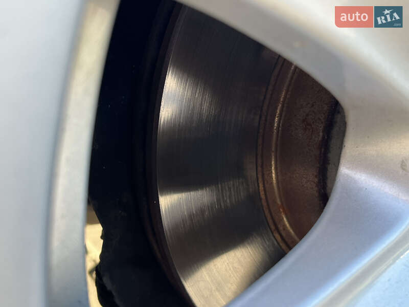 Седан BMW 3 Series 2004 в Виннице