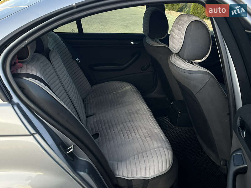 Седан BMW 3 Series 2004 в Виннице