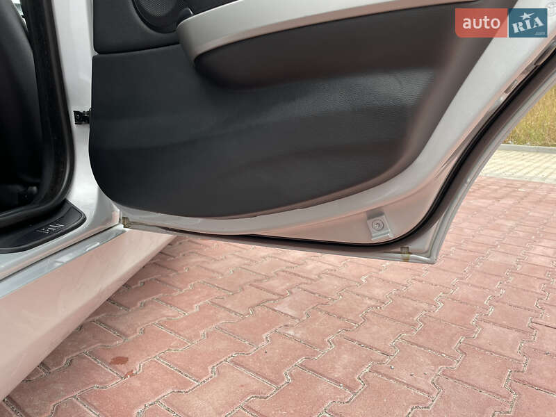 Универсал BMW 3 Series 2005 в Ровно фото 25 Универсал BMW 3 Series 2005 в Ровно