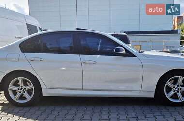 Седан BMW 3 Series 2015 в 