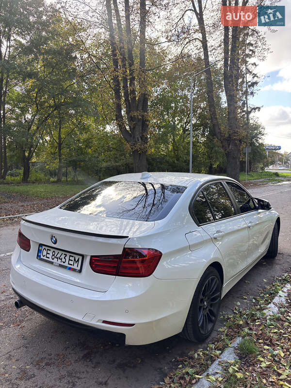 Седан BMW 3 Series 2012 в Черновцах