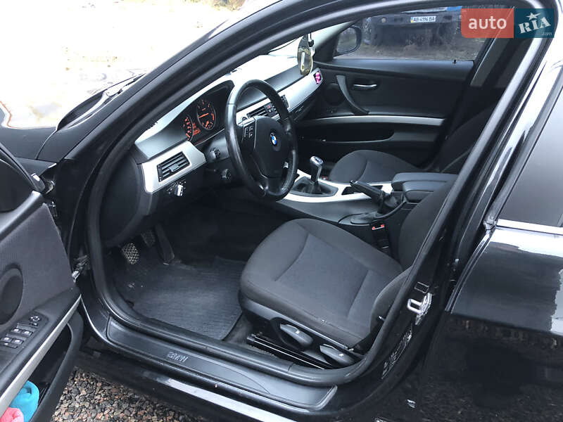 Седан BMW 3 Series 2010 в Вінниці