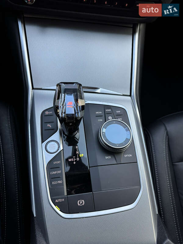 Седан BMW 3 Series 2020 в Львове