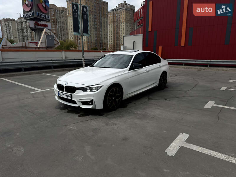 Седан BMW 3 Series 2016 в Києві