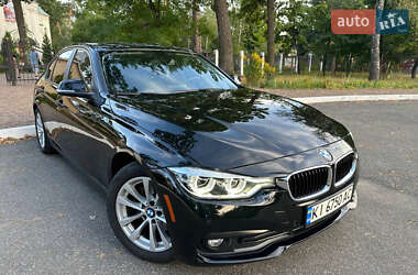 Седан BMW 3 Series 2018 в Киеве