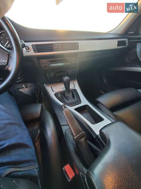 Седан BMW 3 Series 2005 в Херсоне