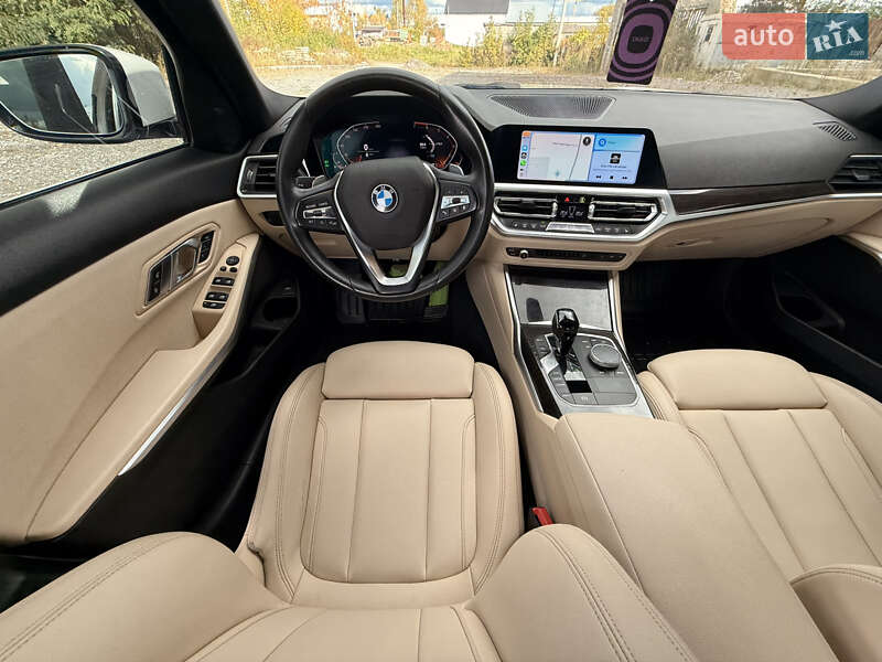 Седан BMW 3 Series 2019 в Самборе