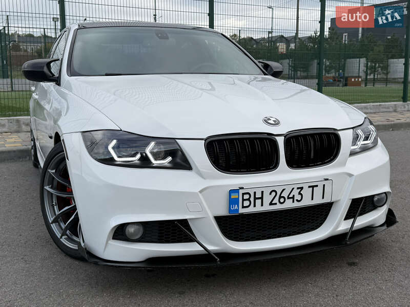 Седан BMW 3 Series 2010 в Одессе