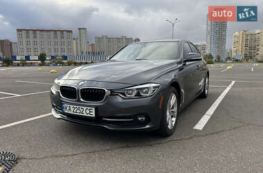 Седан BMW 3 Series 2016 в Киеве