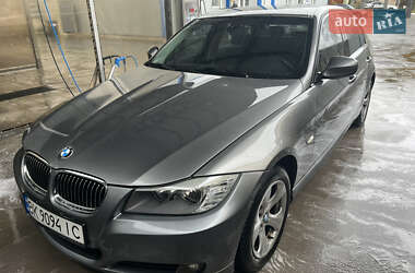 Седан BMW 3 Series 2010 в Костополе