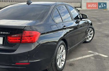 Седан BMW 3 Series 2014 в 