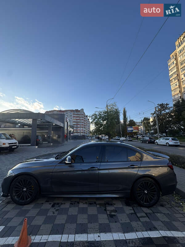 Седан BMW 3 Series 2013 в Хмельницком