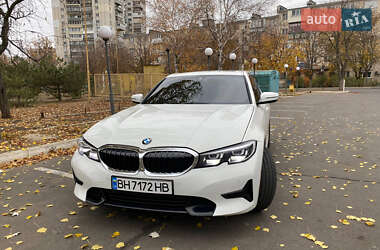 Седан BMW 3 Series 2019 в Черноморске