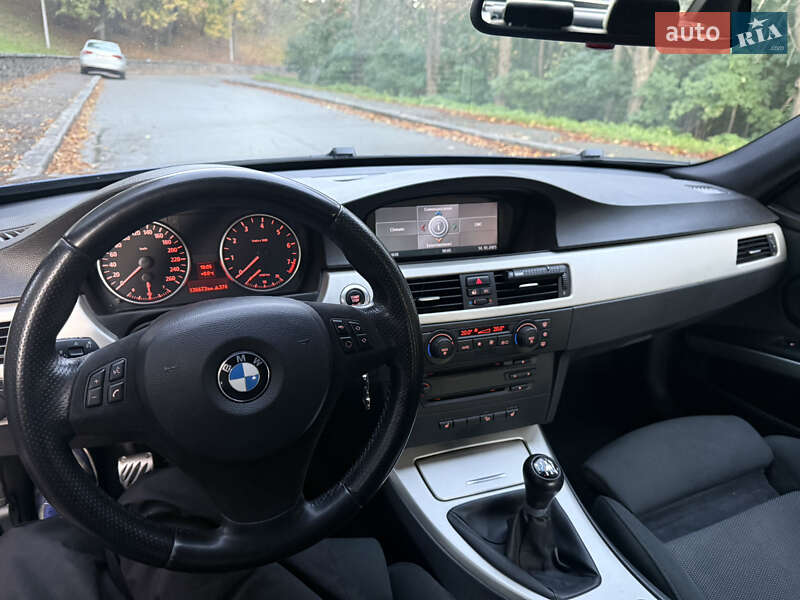 Седан BMW 3 Series 2006 в Киеве
