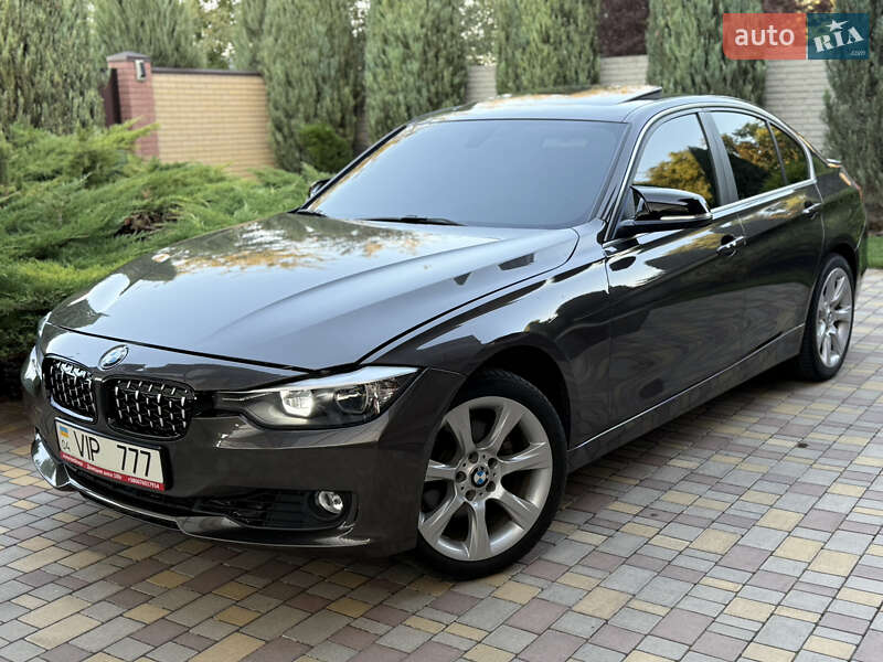 Седан BMW 3 Series 2015 в Днепре