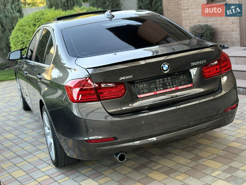 Седан BMW 3 Series 2015 в Днепре
