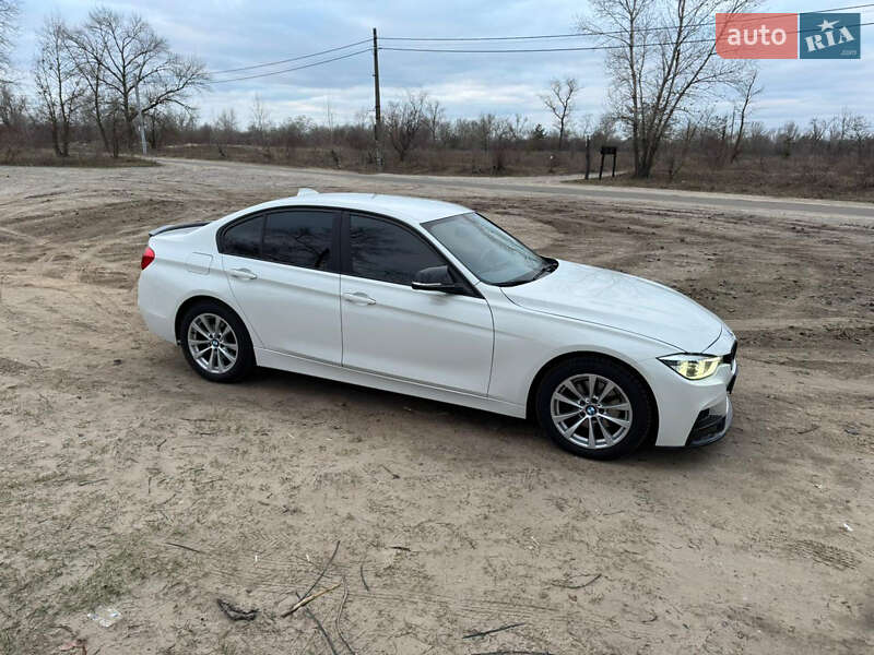 Седан BMW 3 Series 2016 в Киеве фото 4 Седан BMW 3 Series 2016 в Киеве