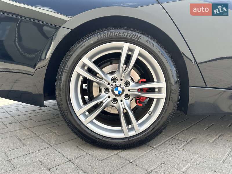 Седан BMW 3 Series 2013 в Виннице