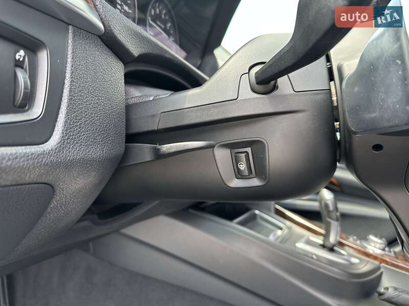 Седан BMW 3 Series 2013 в Виннице