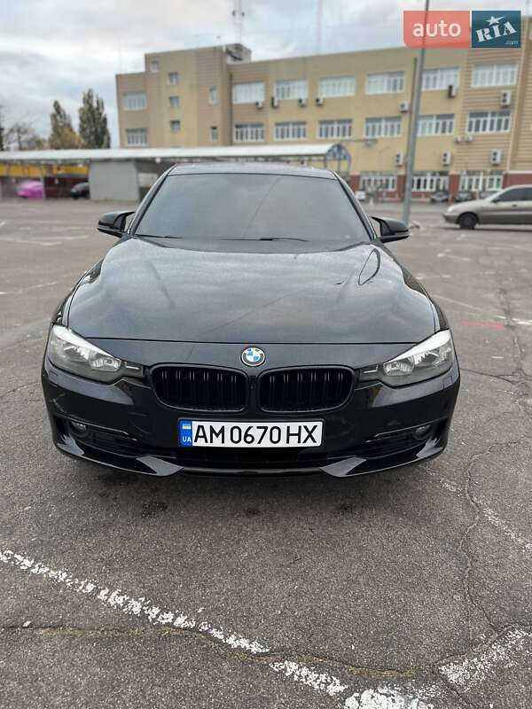 Седан BMW 3 Series 2013 в Житомире