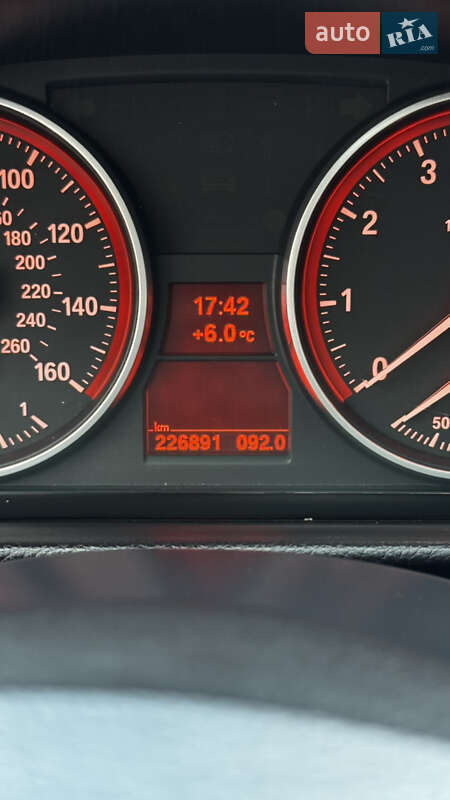 Седан BMW 3 Series 2011 в Подольске фото 18 Седан BMW 3 Series 2011 в Подольске