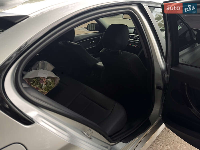 Седан BMW 3 Series 2015 в Одесі
