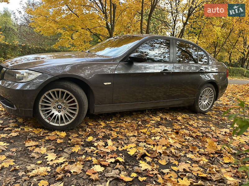 Седан BMW 3 Series 2008 в Ивано-Франковске фото 20 Седан BMW 3 Series 2008 в Ивано-Франковске