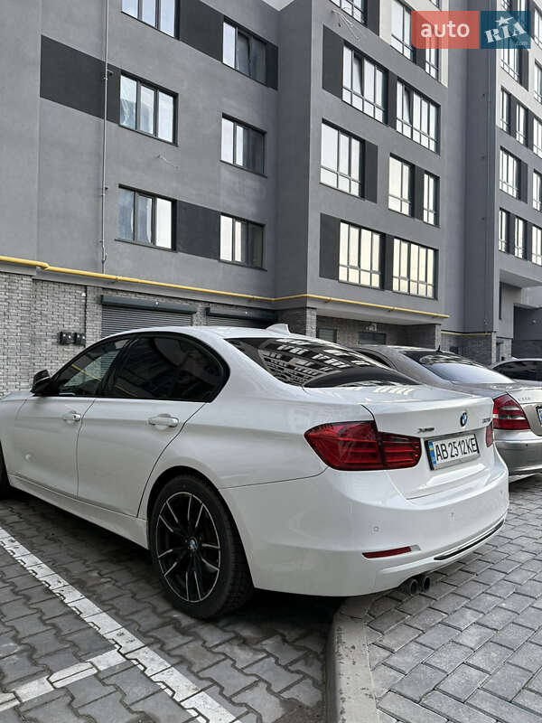 Седан BMW 3 Series 2013 в Хмельницькому