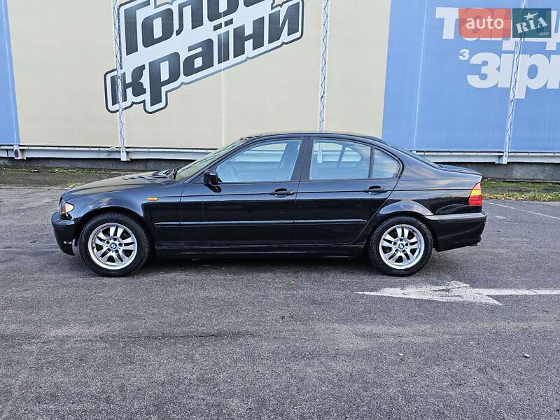 Седан BMW 3 Series 2004 в Киеве