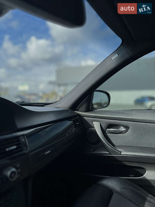 Седан BMW 3 Series 2009 в Киеве