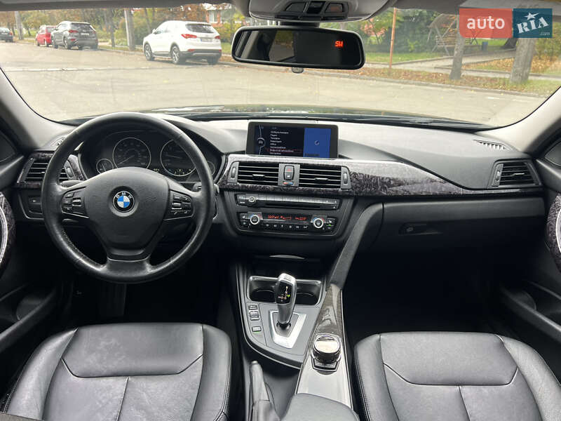 Седан BMW 3 Series 2012 в Киеве
