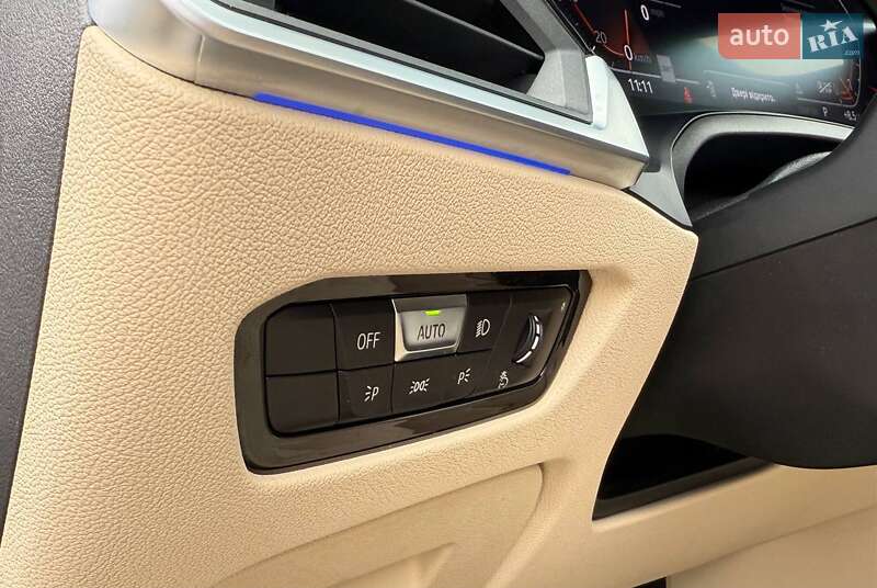 Седан BMW 3 Series 2019 в Києві фото 22 Седан BMW 3 Series 2019 в Києві