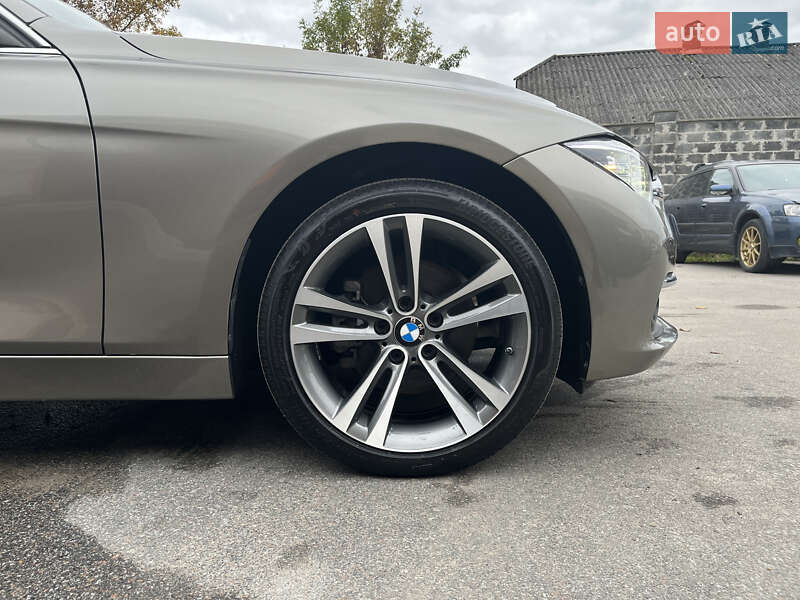 Седан BMW 3 Series 2018 в Калуше фото 41 Седан BMW 3 Series 2018 в Калуше