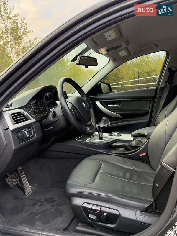Седан BMW 3 Series 2015 в Днепре