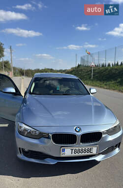 Седан BMW 3 Series 2014 в 