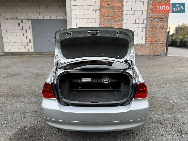 Седан BMW 3 Series 2007 в Хмельницькому