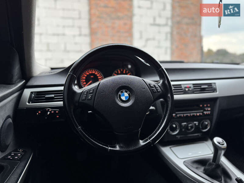 Седан BMW 3 Series 2007 в Хмельницькому