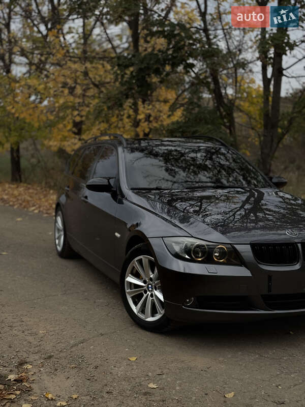 Универсал BMW 3 Series 2006 в Краматорске