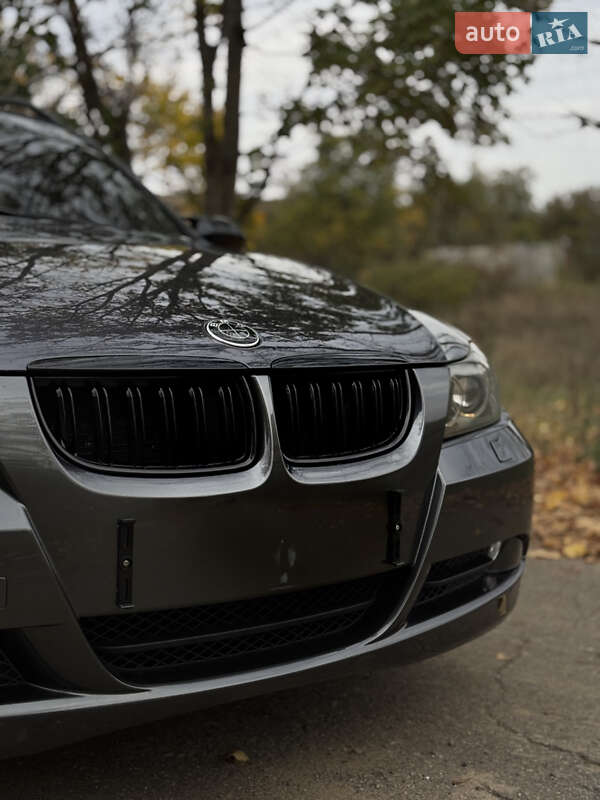 Универсал BMW 3 Series 2006 в Краматорске