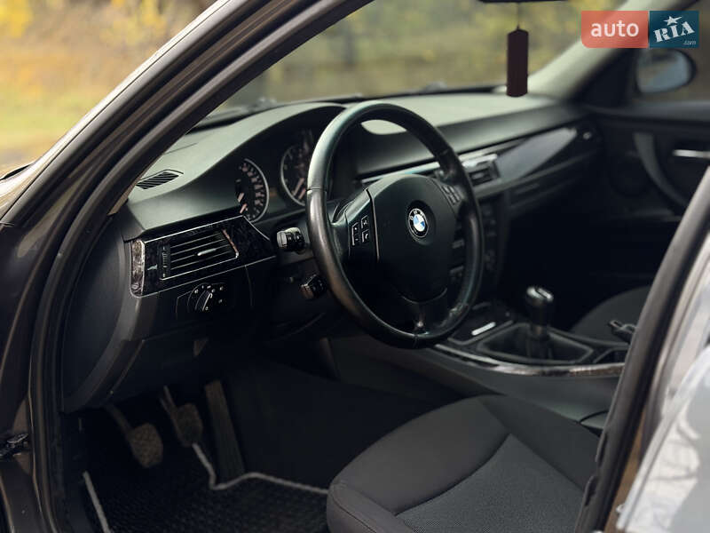 Универсал BMW 3 Series 2006 в Краматорске