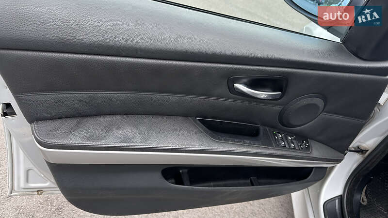 Универсал BMW 3 Series 2005 в Чернигове фото 15 Универсал BMW 3 Series 2005 в Чернигове