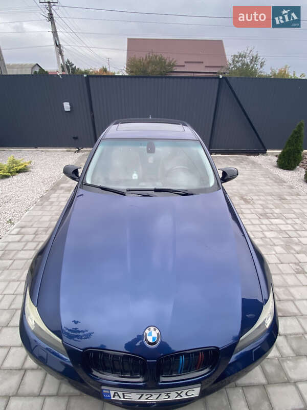 Седан BMW 3 Series 2010 в Новомосковске фото 11 Седан BMW 3 Series 2010 в Новомосковске