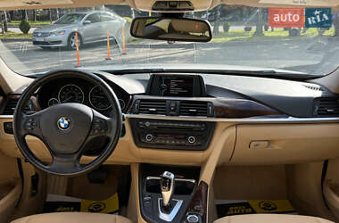 Седан BMW 3 Series 2013 в 