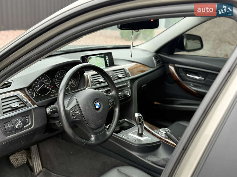 Седан BMW 3 Series 2016 в Тернополе